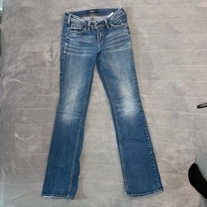 Silver jeans light to mid denim color